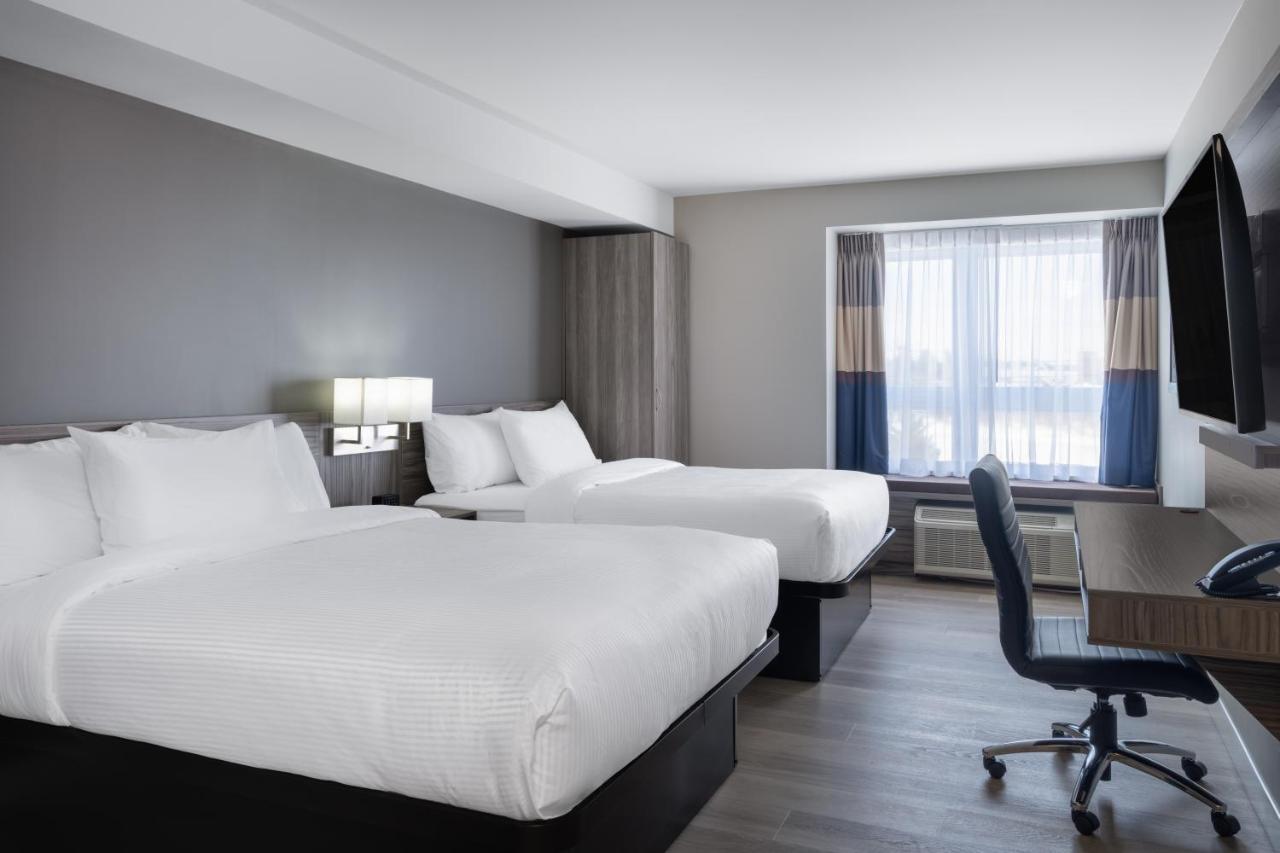 Microtel Inn & Suites By Wyndham Kanata Ottawa West Buitenkant foto