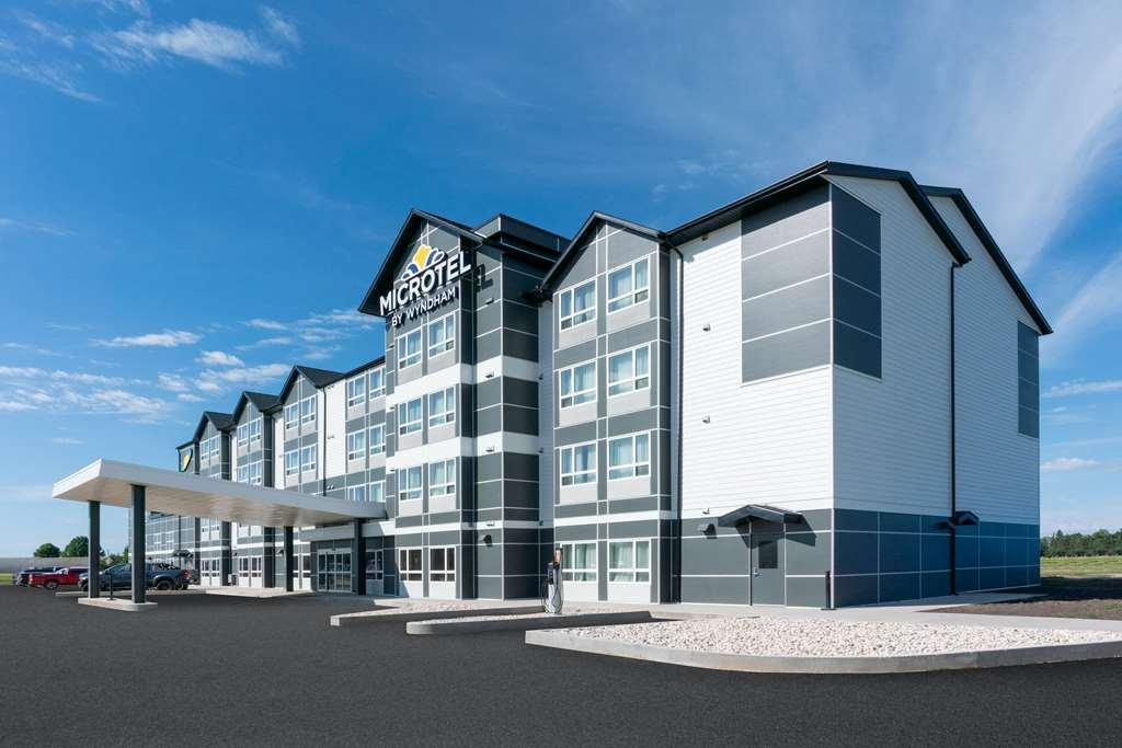 Microtel Inn & Suites By Wyndham Kanata Ottawa West Buitenkant foto