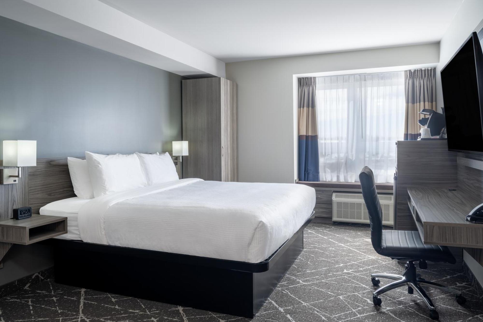 Microtel Inn & Suites By Wyndham Kanata Ottawa West Buitenkant foto