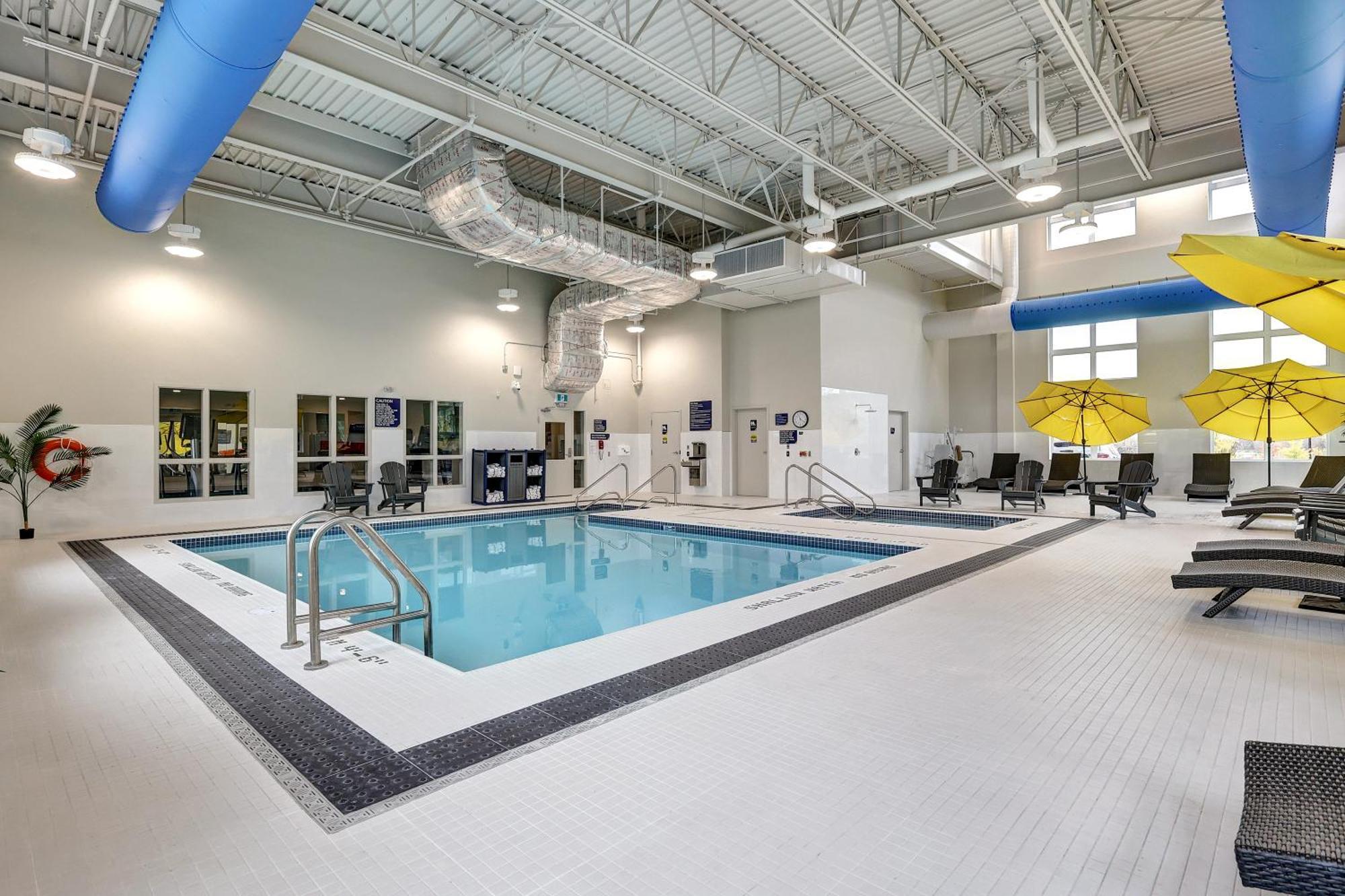Microtel Inn & Suites By Wyndham Kanata Ottawa West Buitenkant foto