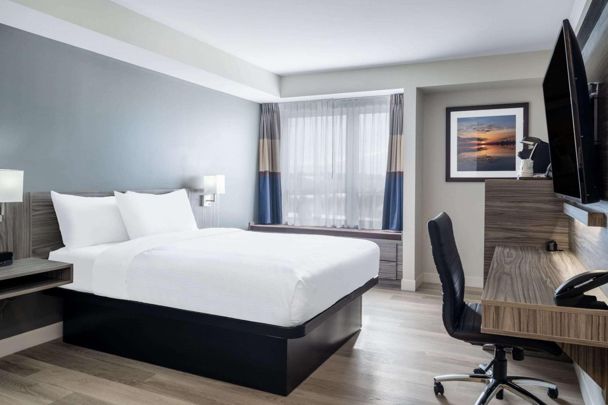Microtel Inn & Suites By Wyndham Kanata Ottawa West Buitenkant foto